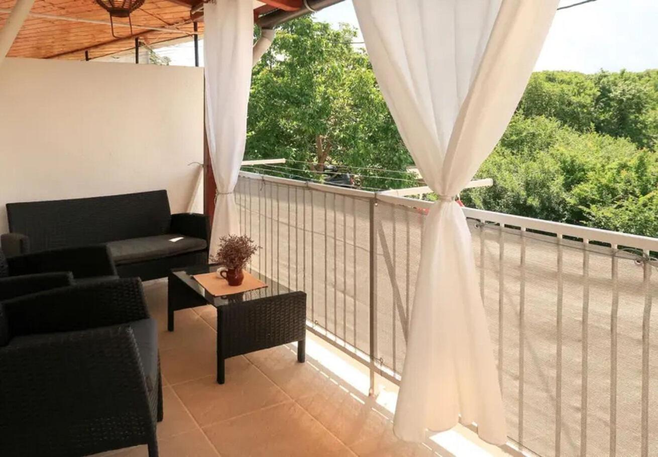 Holiday Home Ana- With Pool Kornić Zewnętrze zdjęcie